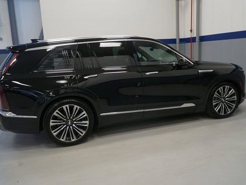 New 2026 Cadillac Vistiq Premium Luxury AWD/4WD image 7