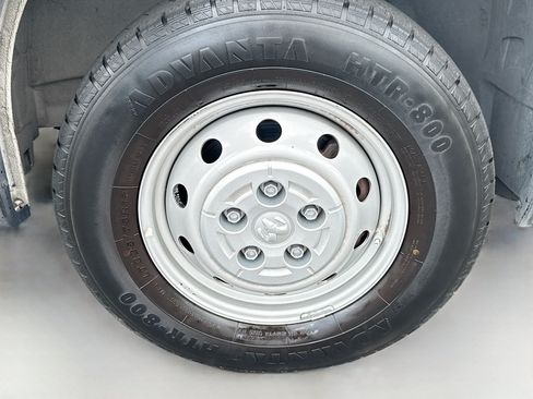 Used 2023 RAM ProMaster 2500 FWD image 30
