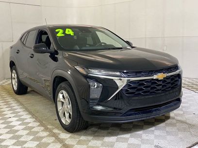 Used 2024 Chevrolet Trax LS w/ LS Convenience Package