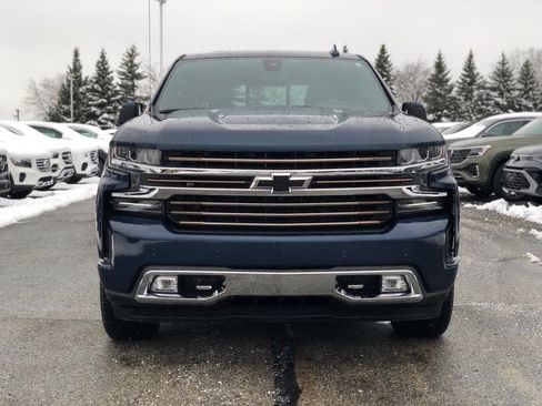 Used 2020 Chevrolet Silverado 1500 High Country w/ Technology Package image 2
