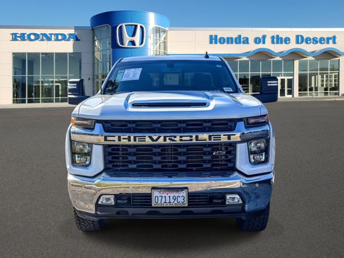 Used 2020 Chevrolet Silverado 2500 LT w/ All Star Edition AWD/4WD image 2