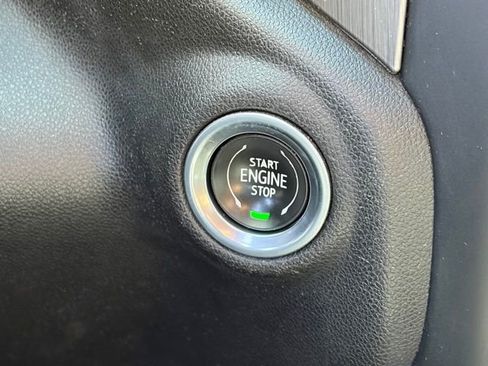 Used 2021 GMC Sierra 3500 Denali w/ Denali Black Diamond Edition image 29