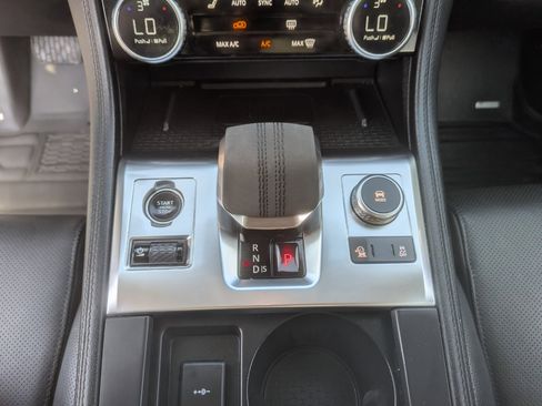 Used 2023 Jaguar F-PACE S image 25