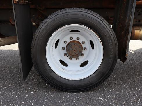 Used 2021 Ford F550 4x4 Regular Cab Super Duty image 13