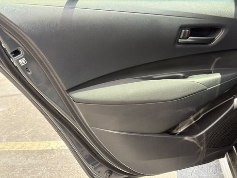 Used 2025 Toyota Corolla LE FWD image 19