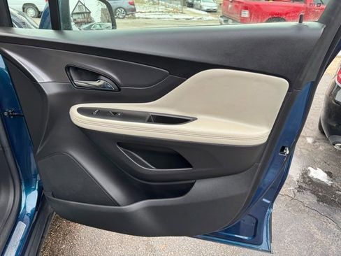 Used 2020 Buick Encore Preferred image 29