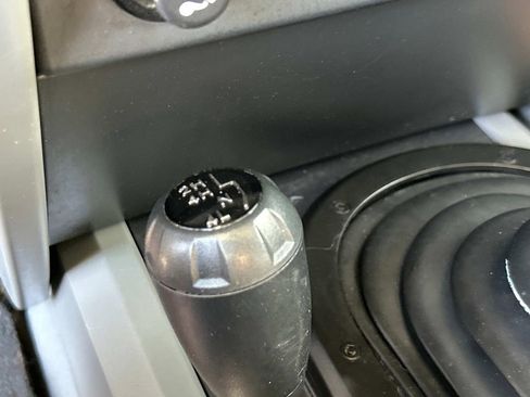 Used 2008 Jeep Wrangler Unlimited Sahara w/ Dual Top Group image 15