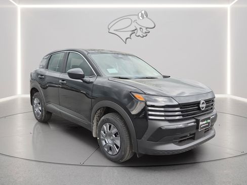 New 2026 Nissan Kicks S image 8