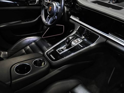 Used 2018 Porsche Panamera 4S AWD/4WD image 20