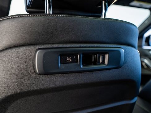 Used 2023 BMW X6 xDrive40i w/ M Sport Package image 64