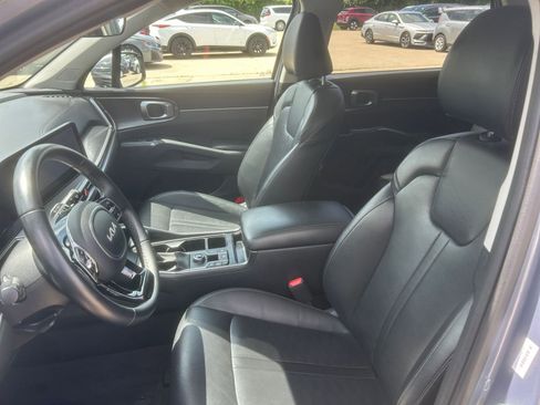 Used 2024 Kia Sorento S FWD image 27