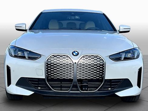 New 2026 BMW i4 eDrive40 w/ Premium Package RWD image 3