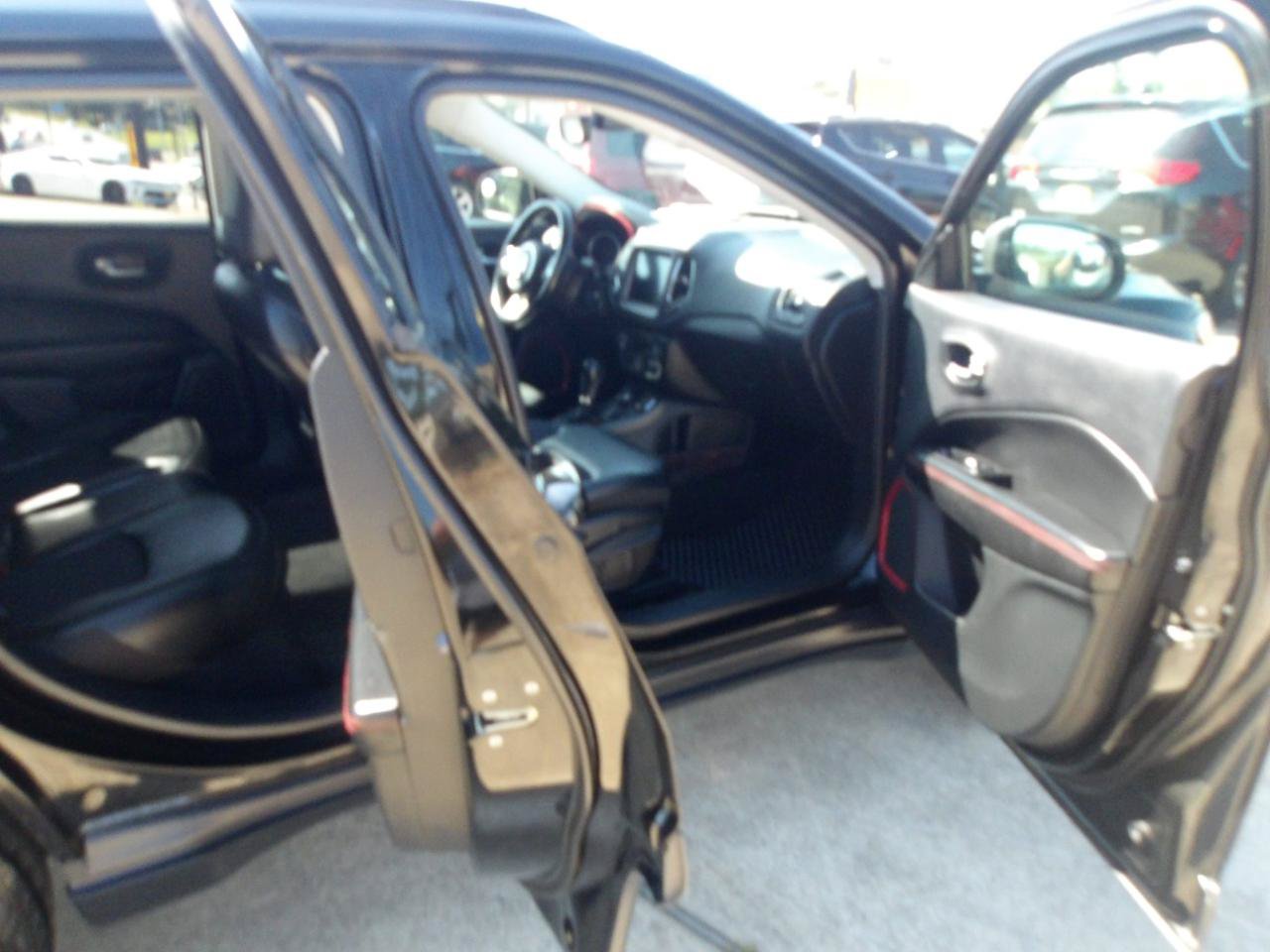 Used 2020 Jeep Compass Trailhawk AWD/4WD image 6