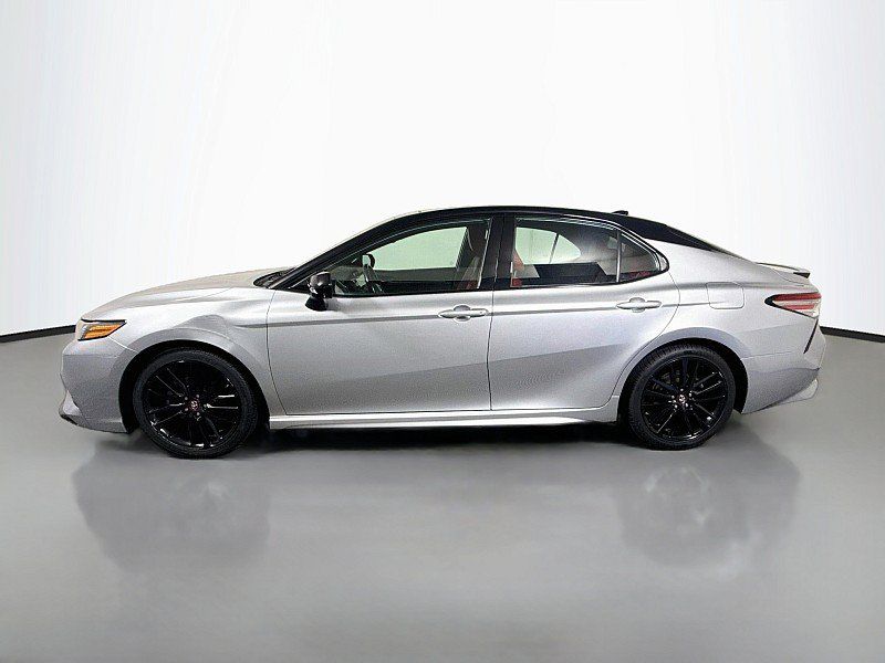 Used 2019 Toyota Camry XSE FWD image 4