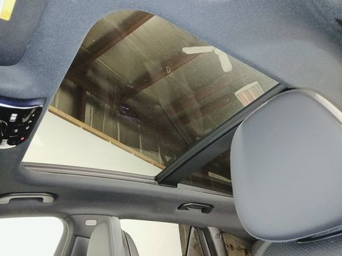 Used 2026 Mercedes-Benz GLC 300 4MATIC image 13