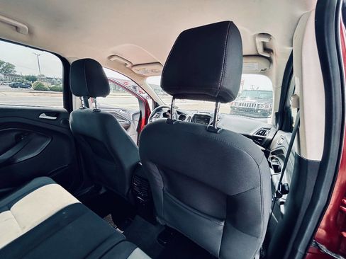 Used 2015 Ford Escape SE w/ Equipment Group 201A image 37