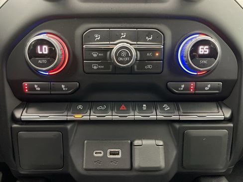 Used 2022 Chevrolet Silverado 1500 RST image 34