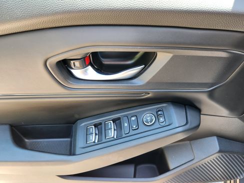 Certified 2023 Honda Accord EX image 17