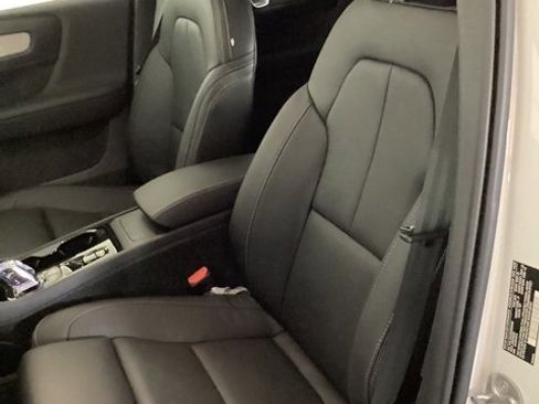 New 2025 Volvo XC40 B5 Plus w/ Protection Package Premier image 12