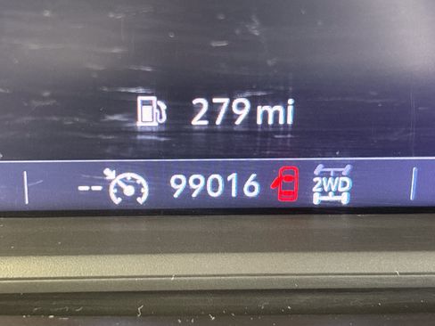 Used 2020 GMC Sierra 1500 Elevation w/ Elevation Value Package AWD/4WD image 22