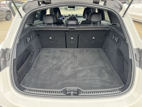Used 2023 Mercedes-Benz GLC 300 image 30