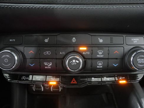 Used 2022 Dodge Durango GT AWD/4WD image 19