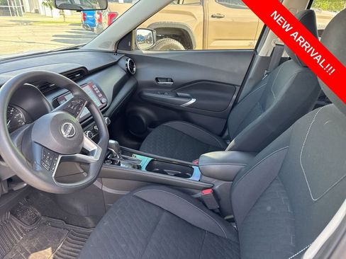 Used 2024 Nissan Kicks SV w/ Exterior Package FWD image 7