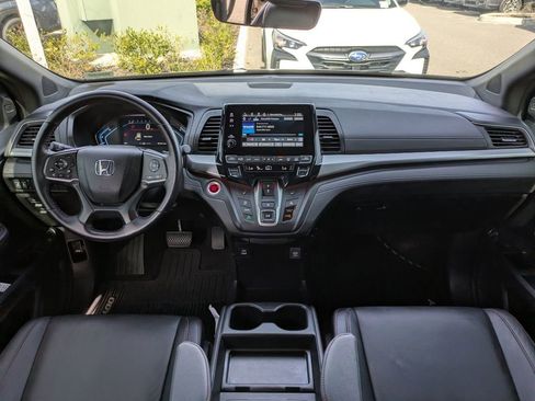 Used 2024 Honda Odyssey Sport image 14