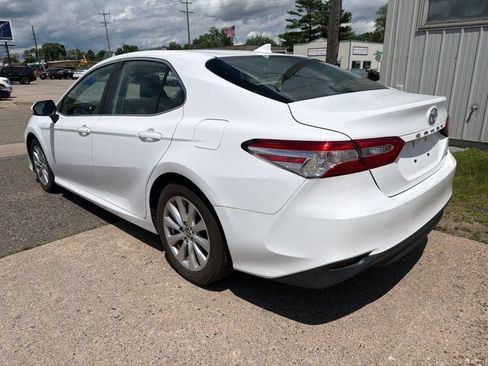 Used 2019 Toyota Camry LE FWD image 2