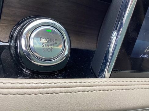 Used 2022 Lincoln Corsair Reserve w/ Equipment Group 201A image 34