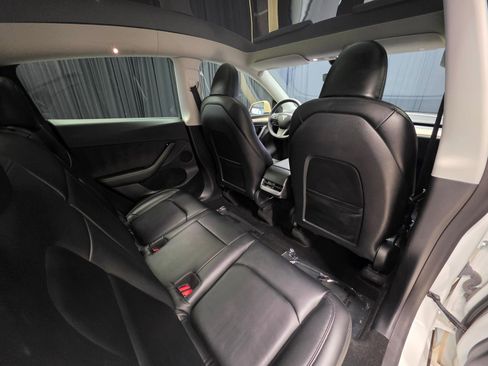 Used 2023 Tesla Model Y Long Range image 35