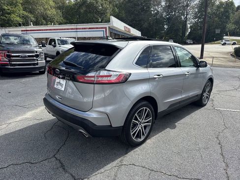 Used 2021 Ford Edge Titanium image 7