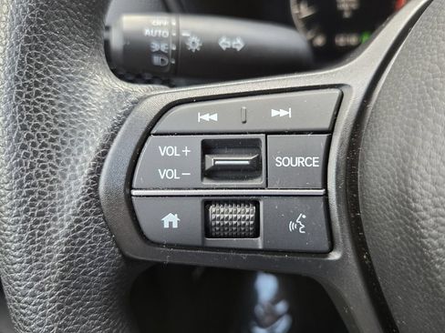 Used 2025 Honda CR-V LX image 23