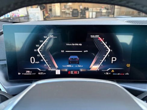 Used 2025 BMW 330i Sedan image 9