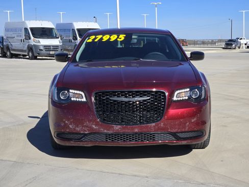 Used 2023 Chrysler 300 Touring w/ Sport Appearance Package image 2