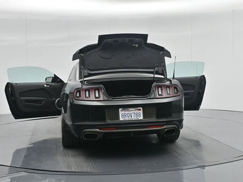 Used 2014 Ford Mustang Shelby GT500 w/ Equipment Group 821A image 31