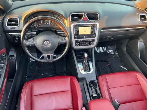 Used 2012 Volkswagen Eos Lux image 32