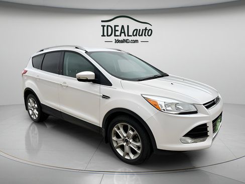 Used 2016 Ford Escape Titanium AWD/4WD image 1