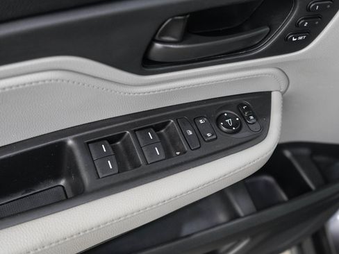 Used 2019 Honda Odyssey EX-L image 23
