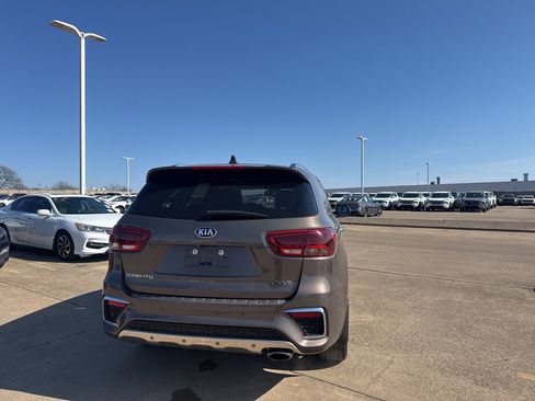 Used 2019 Kia Sorento SX w/ SX Touring Package image 17
