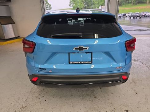 Certified 2025 Chevrolet Trax RS w/ Driver Confidence Package FWD image 4