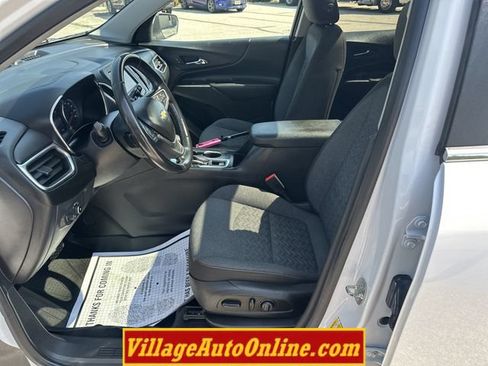 Used 2022 Chevrolet Equinox LT AWD/4WD image 12
