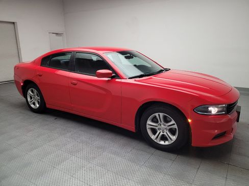 Used 2019 Dodge Charger SXT RWD image 11