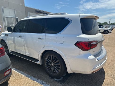 Certified 2023 INFINITI QX80 Premium Select w/ Cargo Package AWD/4WD image 12