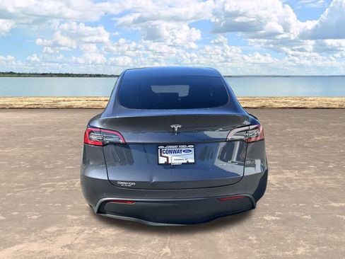 Used 2020 Tesla Model Y Long Range image 7