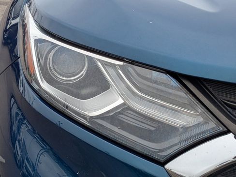 Used 2020 Chevrolet Equinox LT image 9