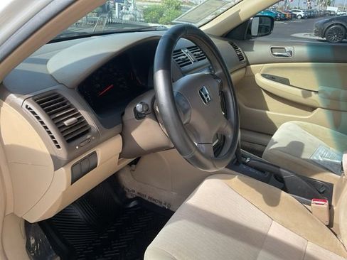 Used 2004 Honda Accord LX image 14