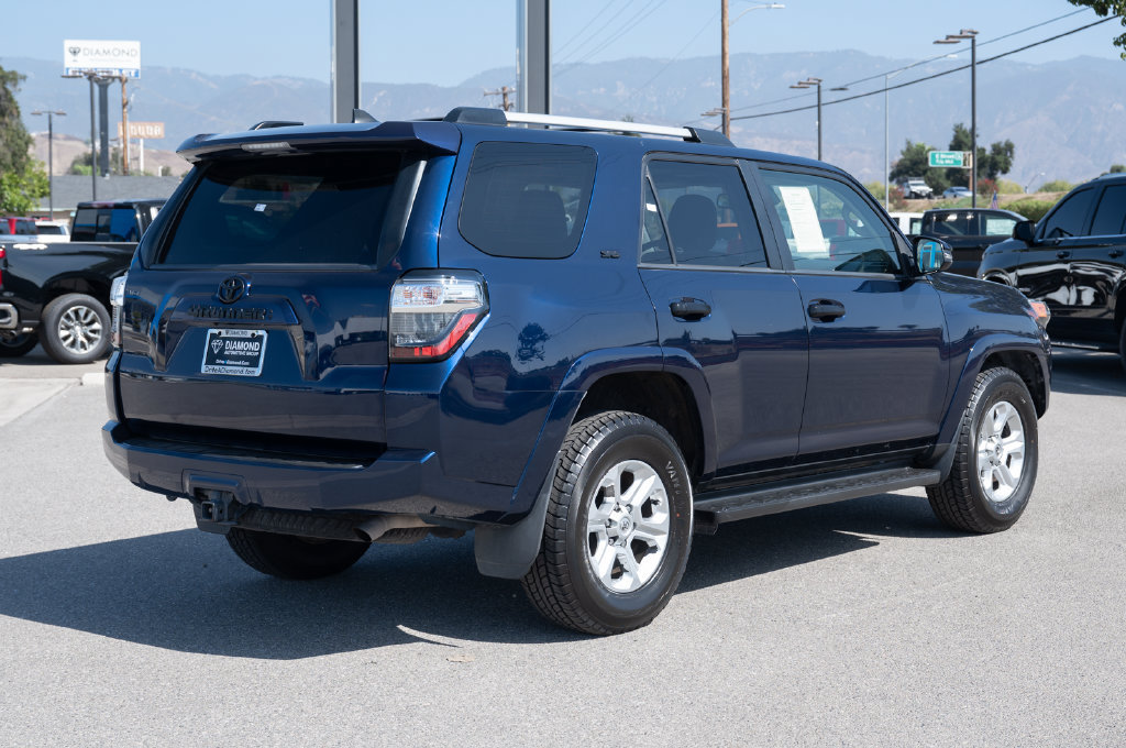 Used 2021 Toyota 4Runner SR5 Premium w/ Wilderness Package (TMS) RWD image 4