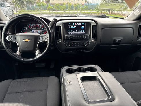 Used 2018 Chevrolet Silverado 1500 LT AWD/4WD image 6