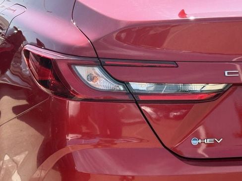 Used 2025 Toyota Camry LE FWD image 6